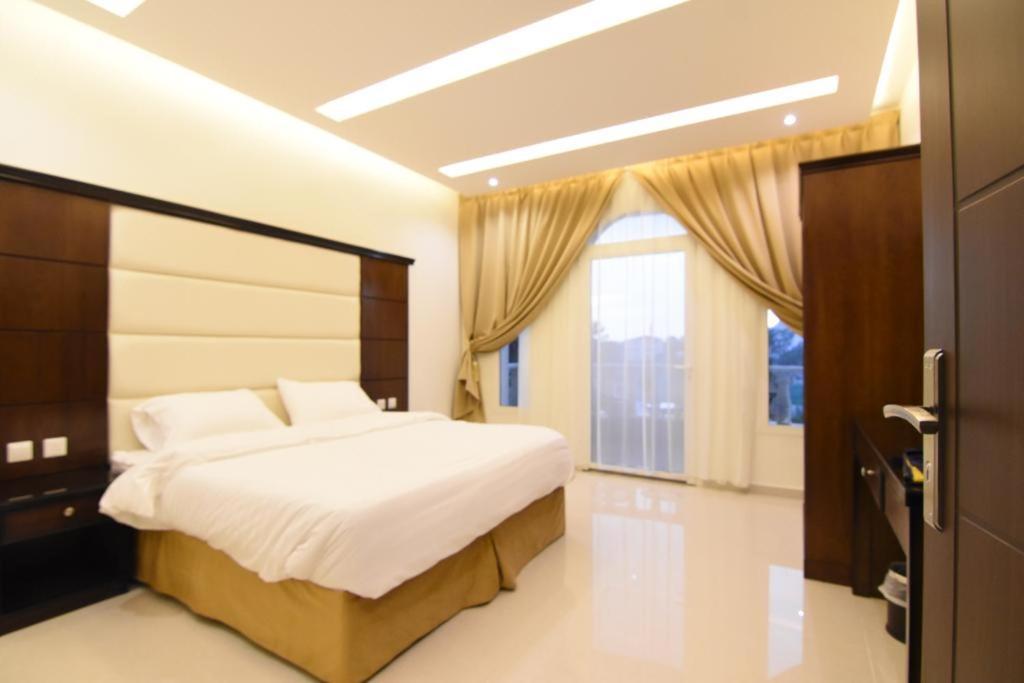 Golden White Hotel Ta'if Bagian luar foto